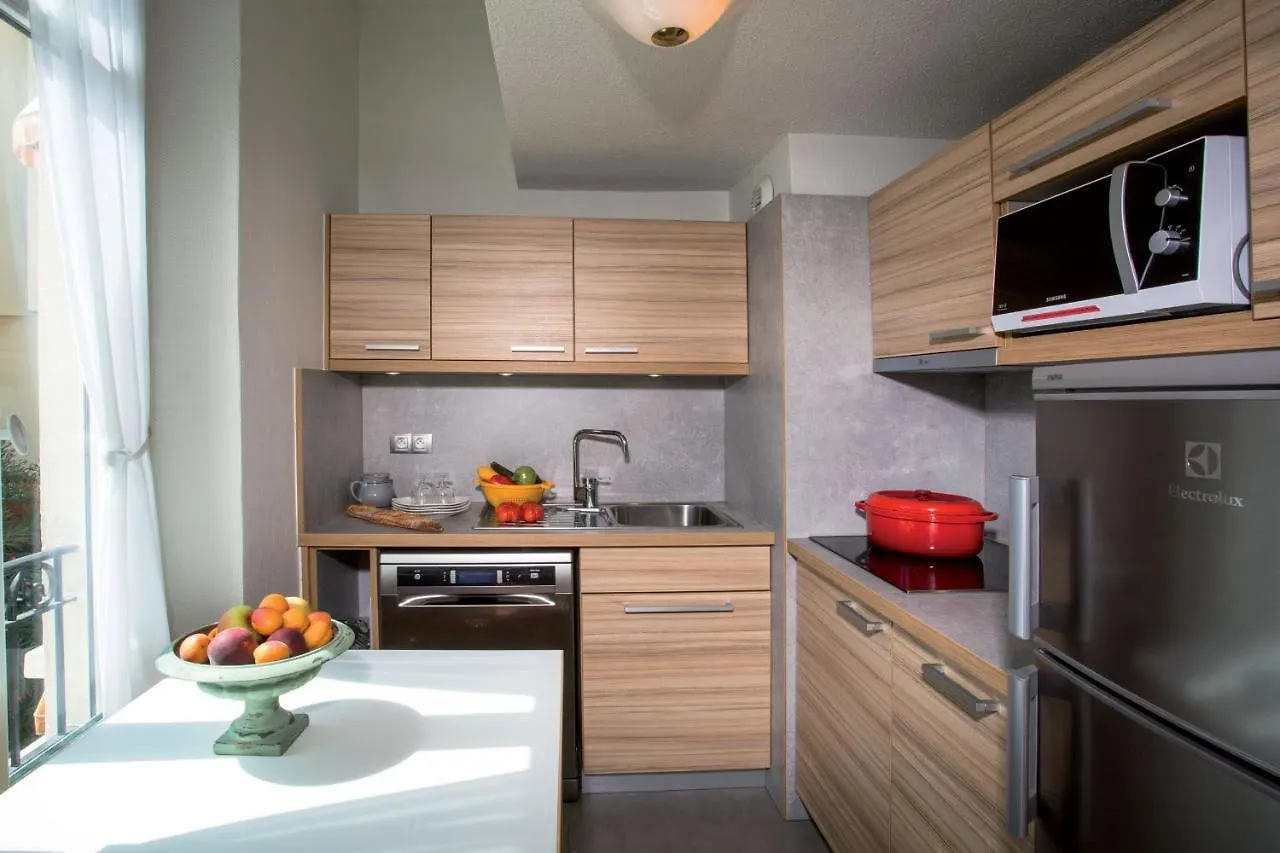 Residence Vacances Bleues Le Mediterranee Saint-Raphaël 3*,  Γαλλία