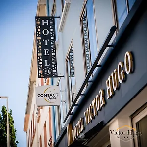 ** Hotel Victor Hugo France