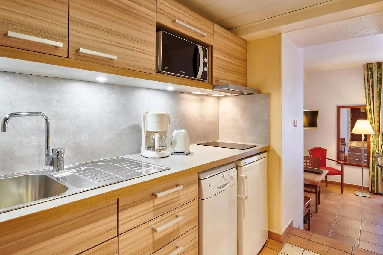 Residence Vacances Bleues Le Mediterranee 3*, Saint-Raphael (Var) France